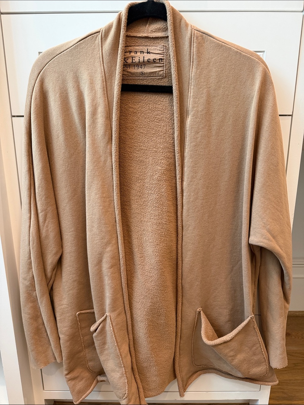 Frank & Eileen Women’s Open-Front Shirt Jacket in Light Beige